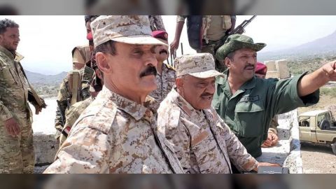 وفد من قيادة وزارة الدفاع يزور جبهات الضالعوفد من قيادة وزارة الدفاع يزور جبهات الضالع