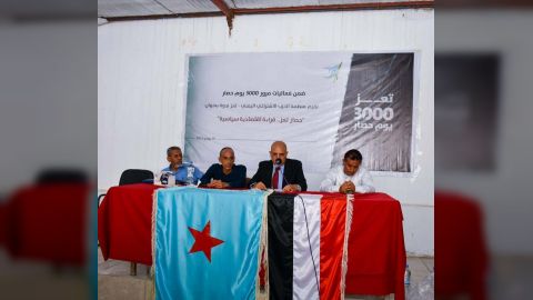 محافظ تعز يطالب المجتمع الدولي للوفاء بالتزاماته بفك الحصار