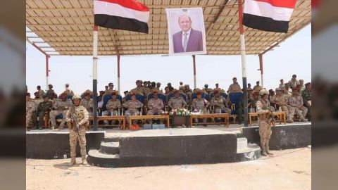 وزير الدفاع يطلع على جاهزية محور الغيضة