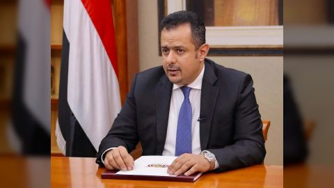 رئيس الوزراء يجري اتصال هاتفي بالمديرة التنفيذية لبرنامج الغذاء العالمي