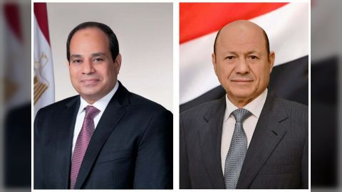 رئيس مجلس القيادة الرئاسي يهنئ الرئيس المصري بالذكرى الخمسين لانتصارات أكتوبر