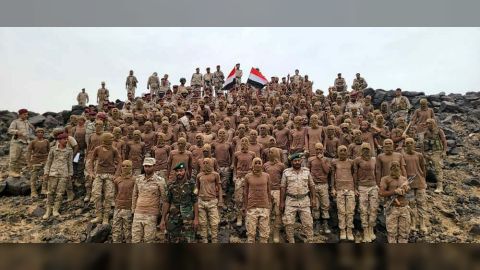 رئيس هيئة الأركان يشهد تخرج الدفعة الثانية صاعقة من اللواء 72 مشاة