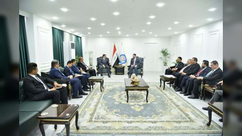 وزير الخارجية اليمني مع وزير العدل العراقي