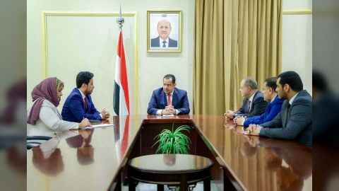 رئيس مجلس الوزراء يجتمع برئاسة هيئة التشاور والمصالحة