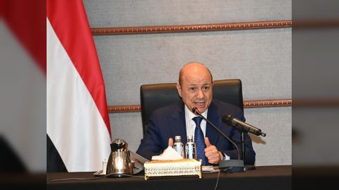 الرئيس العليمي يشيد بالدعم الاقتصادي السعودي السخي للموازنة العامة للدولة