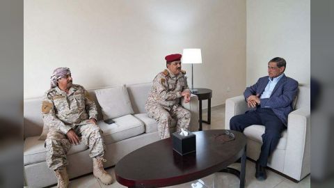 اللواء البحسني يناقش مع وزير الدفاع مستجدات الأوضاع في الجبهات