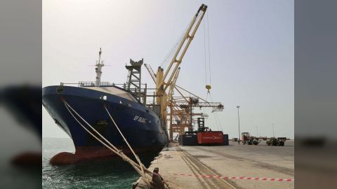 الارياني: العوائد المباشرة لمليشيا الحوثي من ورادات المشتقات النفطية عبر ميناء الحديدة بلغت ترليون و600 مليار ريال