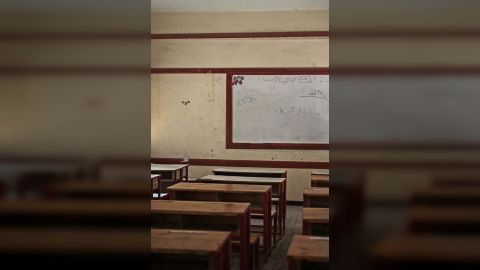 الإضراب يدخل أسبوعه الخامس رغم الإرهاب الحوثي: المليشيات الانقلابية تفشل في إجبار المعلمين على التراجع عن مطالبهم المشروعة ونادي المعلمين يتعهد بالاستمرار في الاحتجاجات حتى صرف الراتب بشكل منتظم