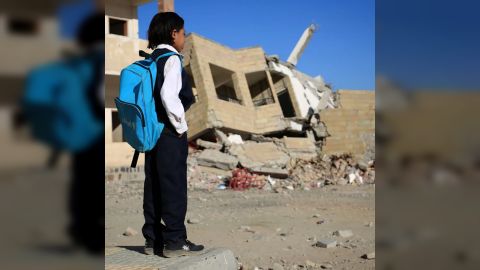 بريطانيا: معظم مدارس اليمن لم تعُد مهيأة لاستقبال الطلاب