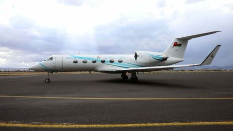 مليشيات الحوثي تعلن أن وفدها المفاوض سيتوجه على متن طائرة عمانية إلى السعودية