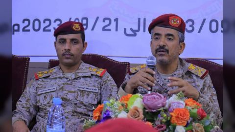 تدشن الدورة الثانية (قيادة وسيطرة) لعدد من ضباط السيطرة في الهيئات والوحدات العسكرية