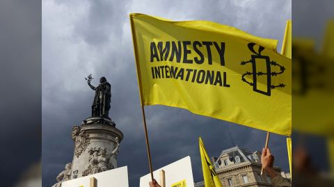 العفو الدولية تجدد مطالبتها بالإفراج الفوري عن 11 محتجزاً بهائياً من سجون الحوثيين