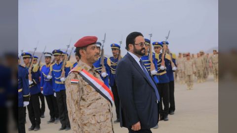 محافظة مأرب تشهد عرضًا عسكريًا مهيبًا احتفاءً بأعياد الثورة اليمنية المجيدة