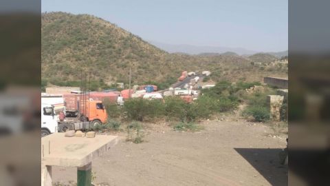 مليشيا الحوثي تضاعف نقاط الجبايات في الخط الرابط بين صنعاء والحديدة