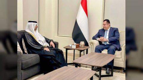 رئيس الوزراء يتسلم رسالة خطية من نائب الرئيس الاماراتي الشيخ محمد بن راشد آل مكتوم