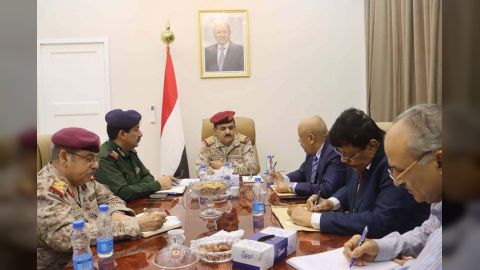 الفريق الداعري يرأس اجتماعاً في عدن للجنة الأمنية العليا