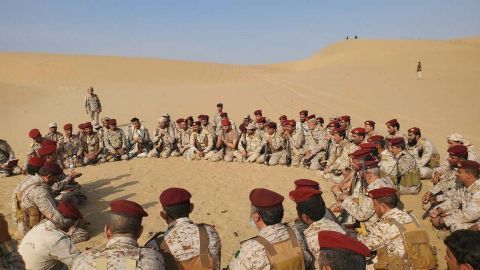 رئيس الأركان يتفقد قطاع المنطقة السادسة ويعقد اجتماعاً بقيادة المنطقة وقادة القطاعات والوحدات.