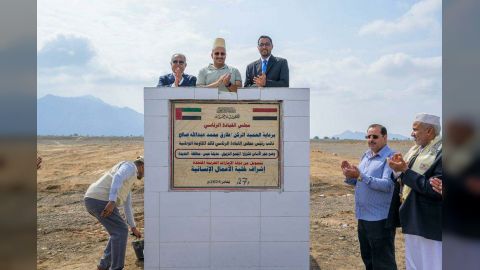 العميد طارق يدشن بدء العمل في ثلاثة مجمعات تربوية في الساحل الغربي