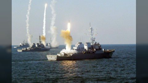 الجيش الأمريكي يعلن إسقاط صاروخ مضاد للسفن أطلقه الحوثيون باتجاه البحر الأحمر