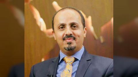 الارياني: الأصوات التي تساوي بين الشرعية والانقلاب الحوثي اضاعت البوصلة