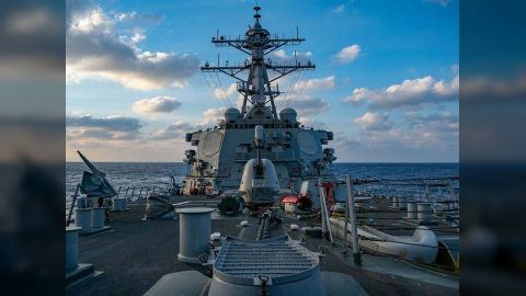 البحرية البريطانية: تلقينا تقريرًا عن حادث على مسافة 50 ميلًا بحريًا جنوبي عدن