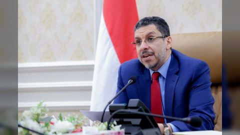 رئيس الوزراء يترأس الاجتماع الدوري للسفراء اليمنيين في الدول العربية والأجنبية