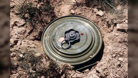 لغم حوثي يودي بحياة مسن في الجوف