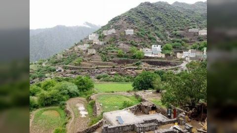 جريمة حوثية جديدة في تعز بقصف من طيران مسير