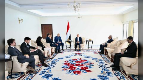 الرئيس: استعادة مؤسسات الدولة هو منتهى الهدف من اي جهود للسلام