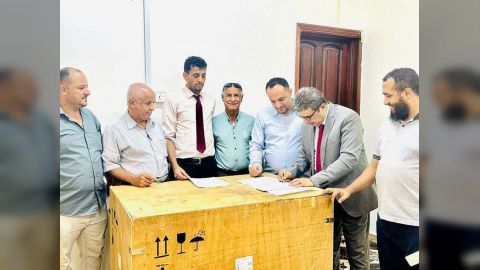 هيئة المواصفات تتسلم جهاز تحليل جودة المواد الغذائية من منظمة اليونيسيف