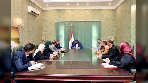 المحرمي يشدد على ضرورة بذل المزيد من الجهود لتحسين مستوى الخدمات الاجتماعية