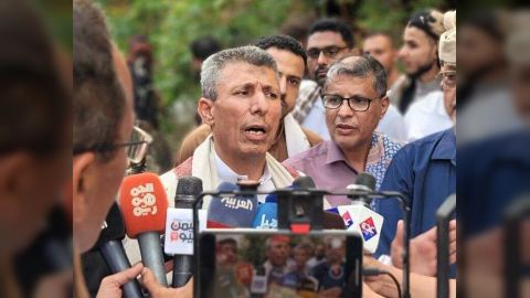 رئيس لجنة التفاوض: الطرقات مفتوحة من جانبنا ويتحمل الحوثيين مسؤولية سلامة المواطنين