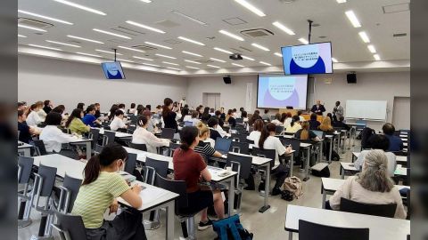 السفير السنيني يستعرض بجامعة قونما اليابانية اوضاع ومراحل التعليم في اليمن