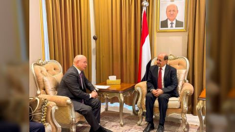 وزير الخارجية يبحث مع السفير التركي سبل تعزيز وتطوير العلاقات الثنائية