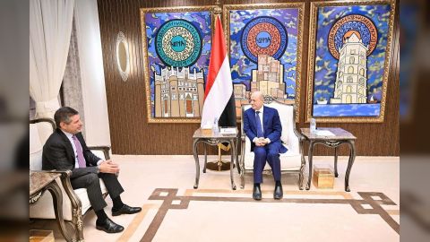 استقبل فخامة الرئيس الدكتور رشاد محمد العليمي، رئيس مجلس القيادة الرئاسي، اليوم الثلاثاء، سفير الولايات المتحدة الاميركية