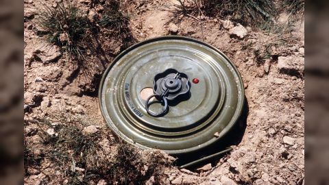 الأمم المتحدة: اليمن ثالث دولة في العالم تضررًا بالألغام الأرضية ومخلفات الحرب