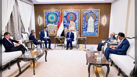 الرئيس العليمي يستقبل رئيس بعثة الاتحاد الاوروبي وسفير جمهورية المانيا الاتحادية