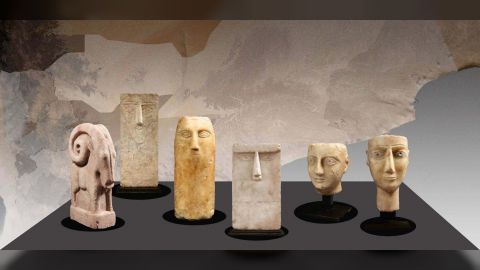 قيادات حوثية تمارس عمليات نهب واسعة للقطع الأثرية في الجوف