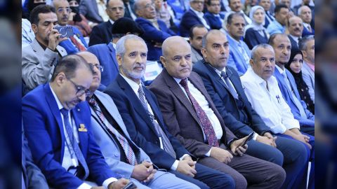 محافظ تعز يدشن فعاليات المؤتمر العلمي الأول للقلب والأوعية وزراعة الكلى