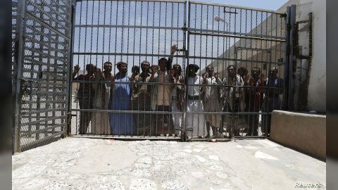 صنعاء... مليشيا الحوثي تنفذ حملة اختطافات جديدة بحق الموظفين السابقين في البعثات الدبلوماسية