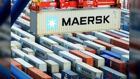 ميرسك وهاباغ لويد للشحن البحري تعلنان تجنب سفنها عبور البحر الأحمر