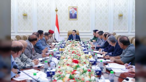 رئيس الوزراء يرأس اجتماعاً للجنة العليا لمكافحة التهريب