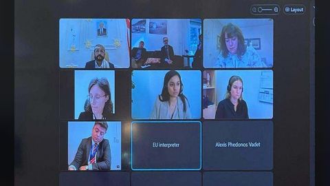 رئيس مجلس القيادة الرئاسي يغادر عدن الى الرياض في طريقه الى جمهورية مصر العربية