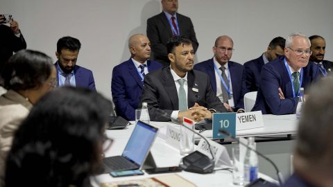 د. عبدالله العليمي يؤكد التزام اليمن بالتحول نحو الطاقة المتجددة