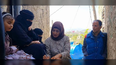 اللجنة الوطنية للتحقيق تستمع لشهادات النساء الضحايا في مناطق التماس بتعز