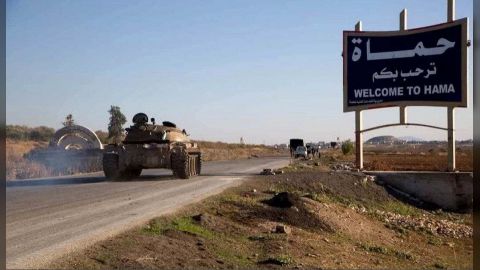 قوات المعارضة السورية تدخل مدينة حماة بعد انهيار جيش الأسد