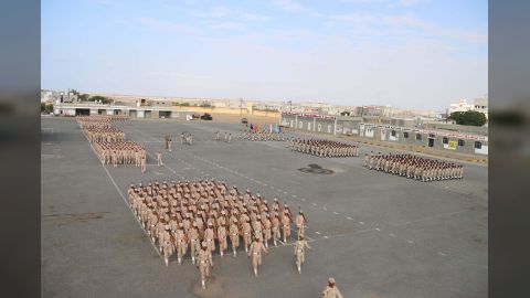 مركز أميركي: يجب على واشنطن تزويد الجيش اليمني بالأسلحة اللازمة لهزيمة الحوثيين