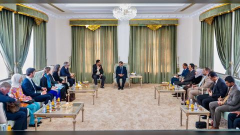 عضو مجلس القيادة البحسني يلتقي رئيس بعثة الاتحاد الأوروبي وسفيرا فرنسا وهولندا