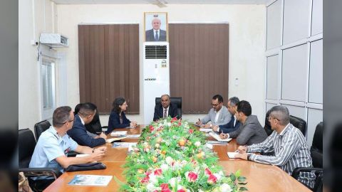 وزير المالية يبحث مع السفيرة الفرنسية المستجدات والتحديات الاقتصادية والمالية