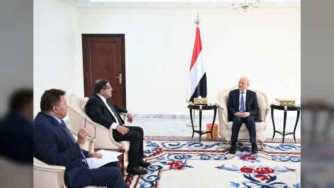 الرئيس العليمي يتسلم تقريرا بشأن مستوى تنفيذ التوجيهات الرئاسية للإفراج عن السجناء